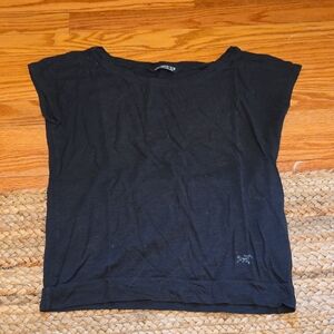 Arc'teryx Women's Black Short Sleeve Tee